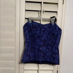 White House Black Market Size 8 Blue Floral Corset Top with Built in Bra